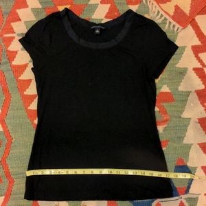 Comfy Essential BR Ribbon Neck Tee